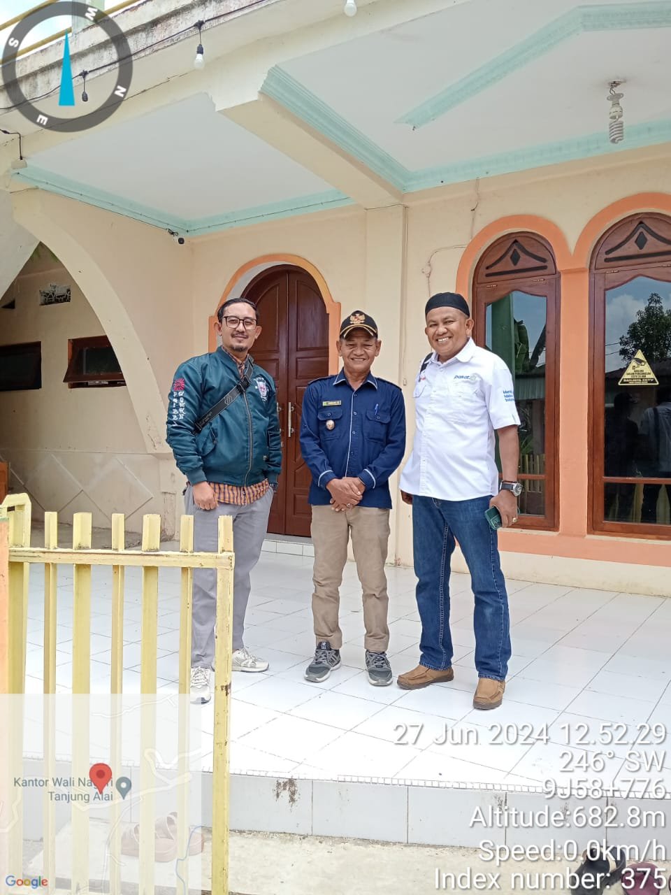 Kedatangan pegawai pemerintah 